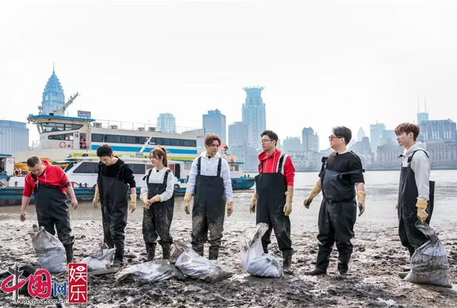 bb3a3e5d-2efa-4eda-9d22-3150c13e0d79.jpg 極限挑戰垃圾分類.jpg